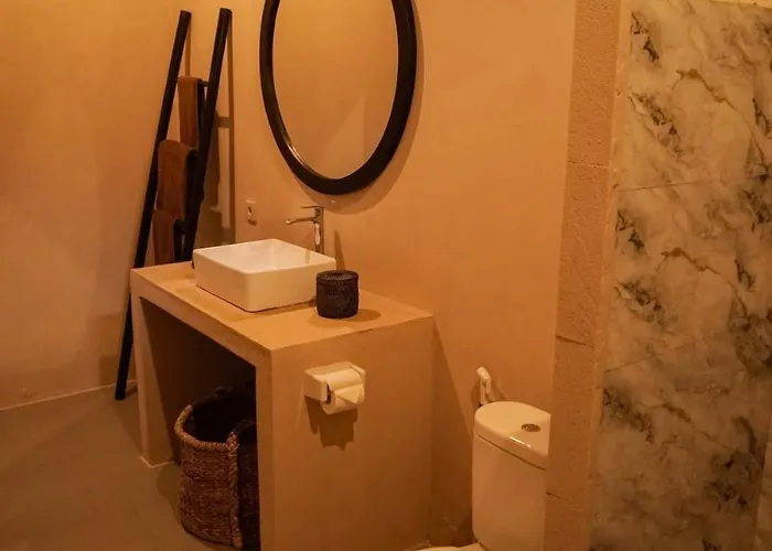 Strategic Location 3br-3bh Private Pool-wi-fi-park アパート Pererenan