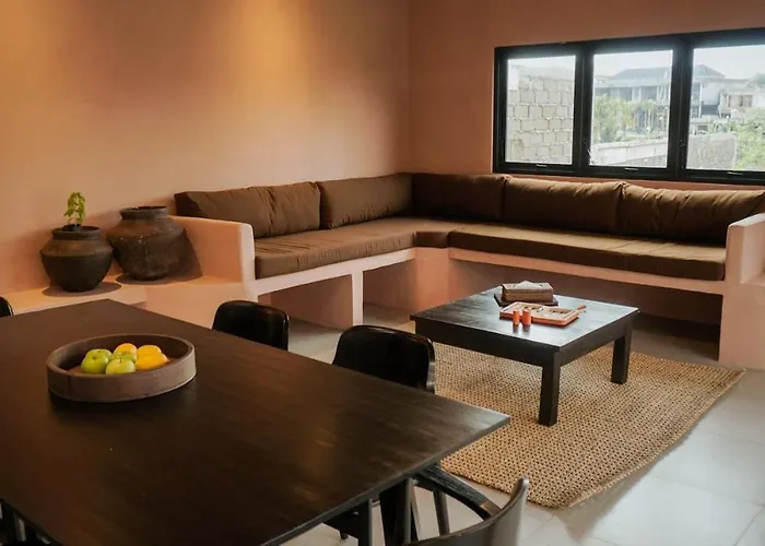 Strategic Location 3br-3bh Private Pool-wi-fi-park アパート Pererenan